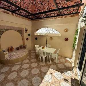 Casa Roja Apartment